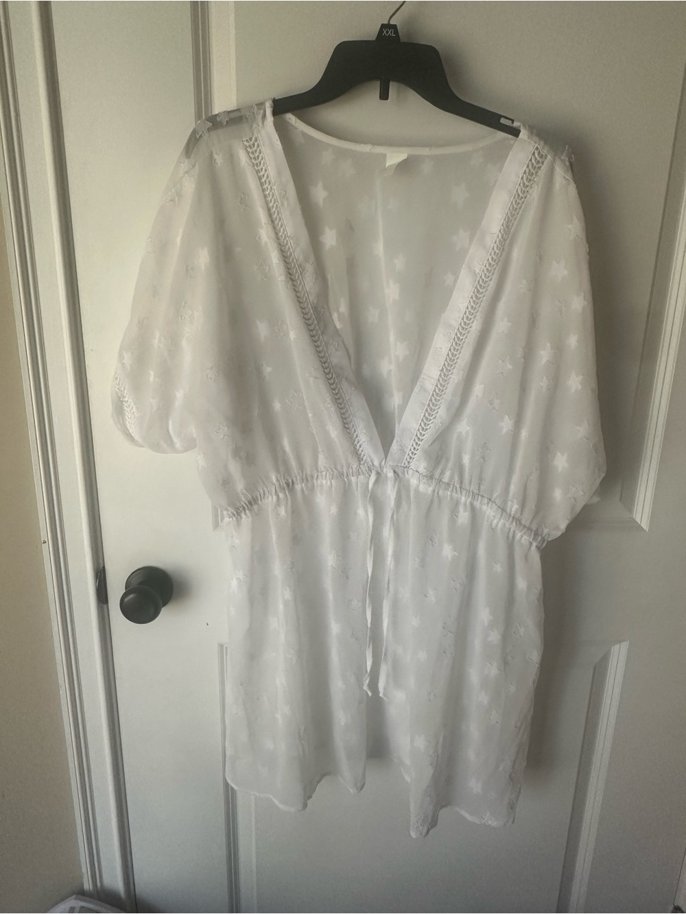 Oasis 1x White Sheer Star-Print V-Neck Swim Coverup